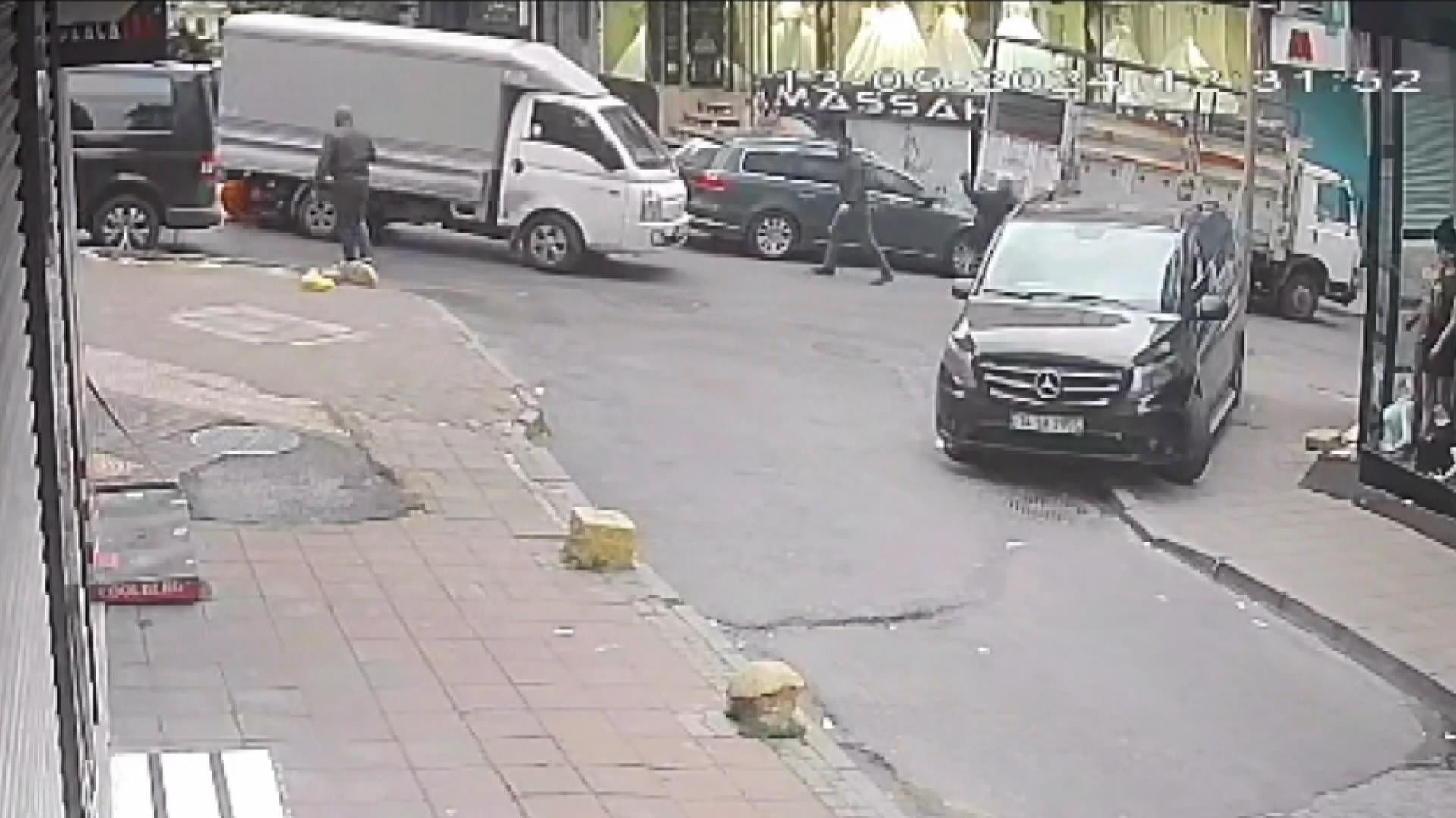 Fatih Kamyonet Kaza 14052024 Dha10