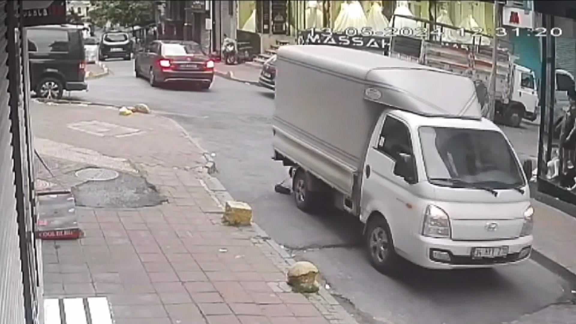 Fatih Kamyonet Kaza 14052024 Dha5