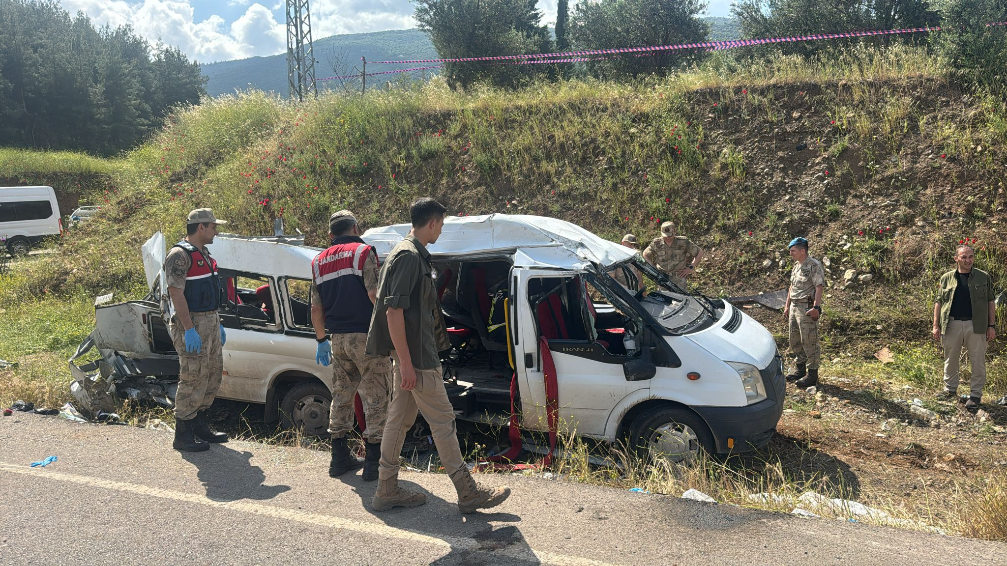 Gaziantep Beton Mikseri Tir Minibus 06052024 Aa (4)
