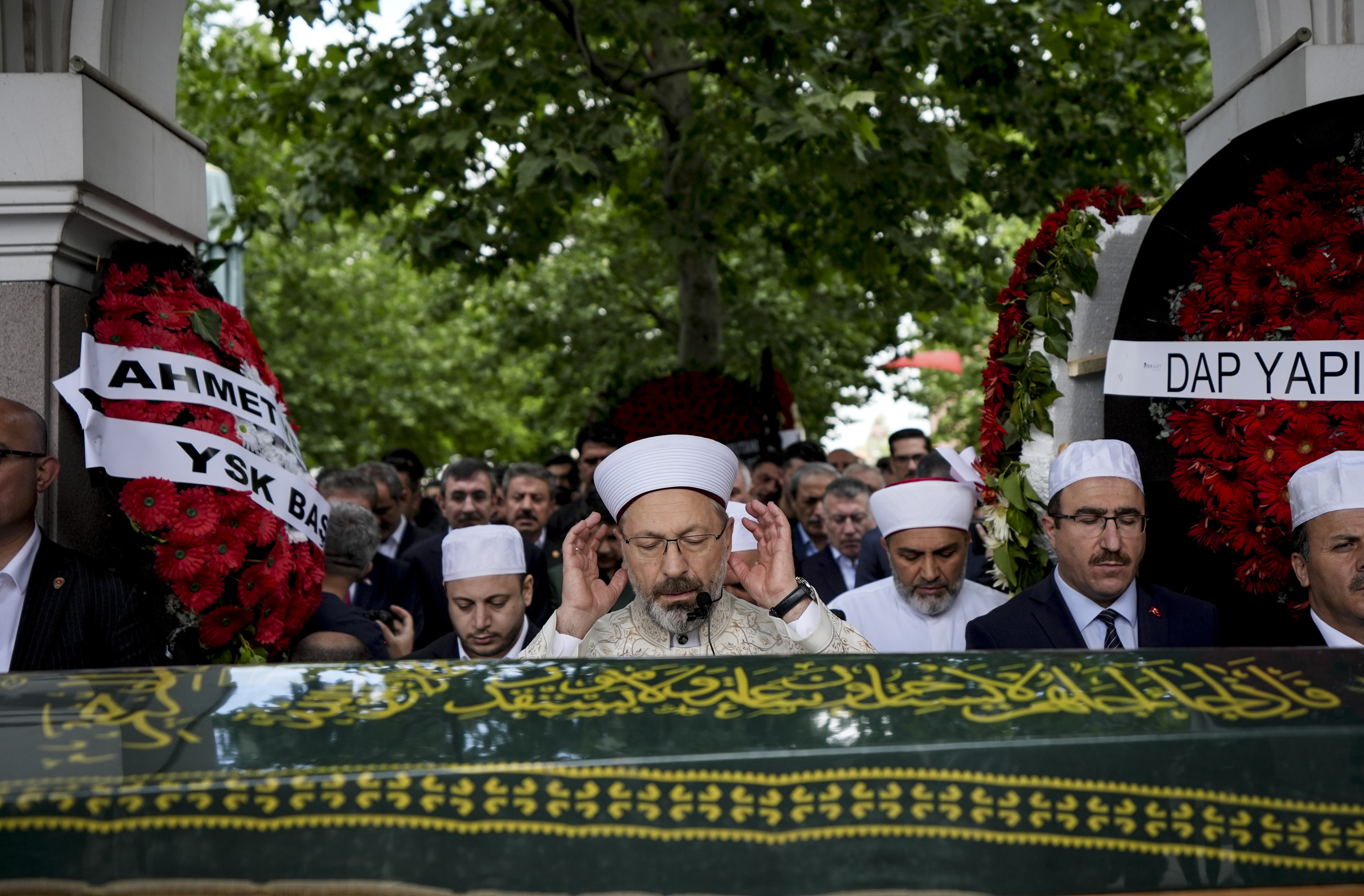 Osman Dogan Cenaze1 11Mayis