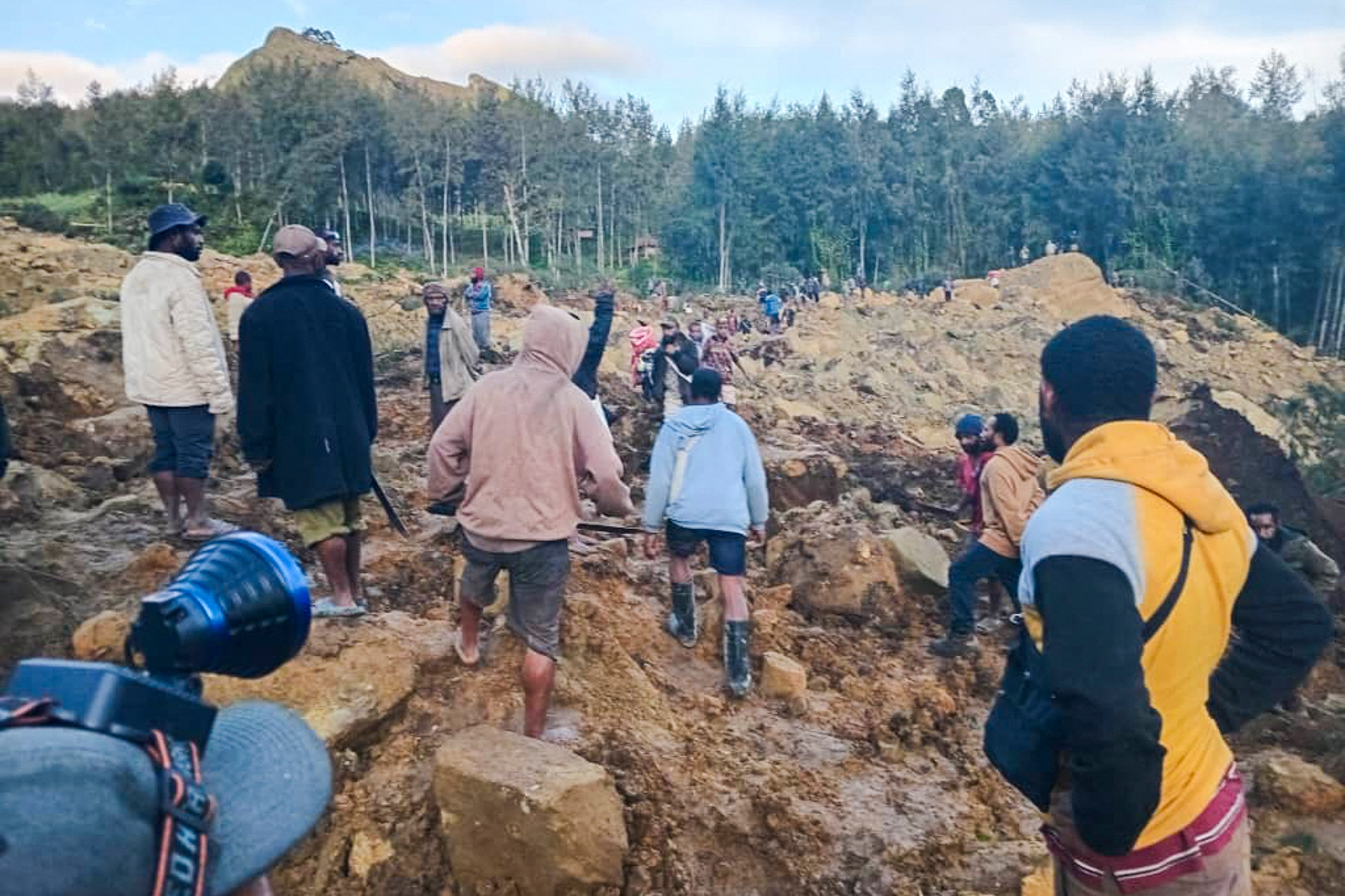 Papua Yeni Gine Heyelan 2000 Olu 27062024 17