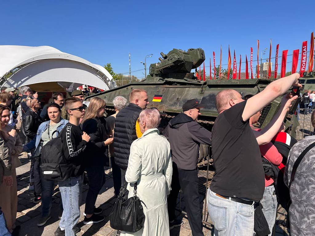 Rusya Nato Silahlarini Sergiliyor 01052024 Aa (17)