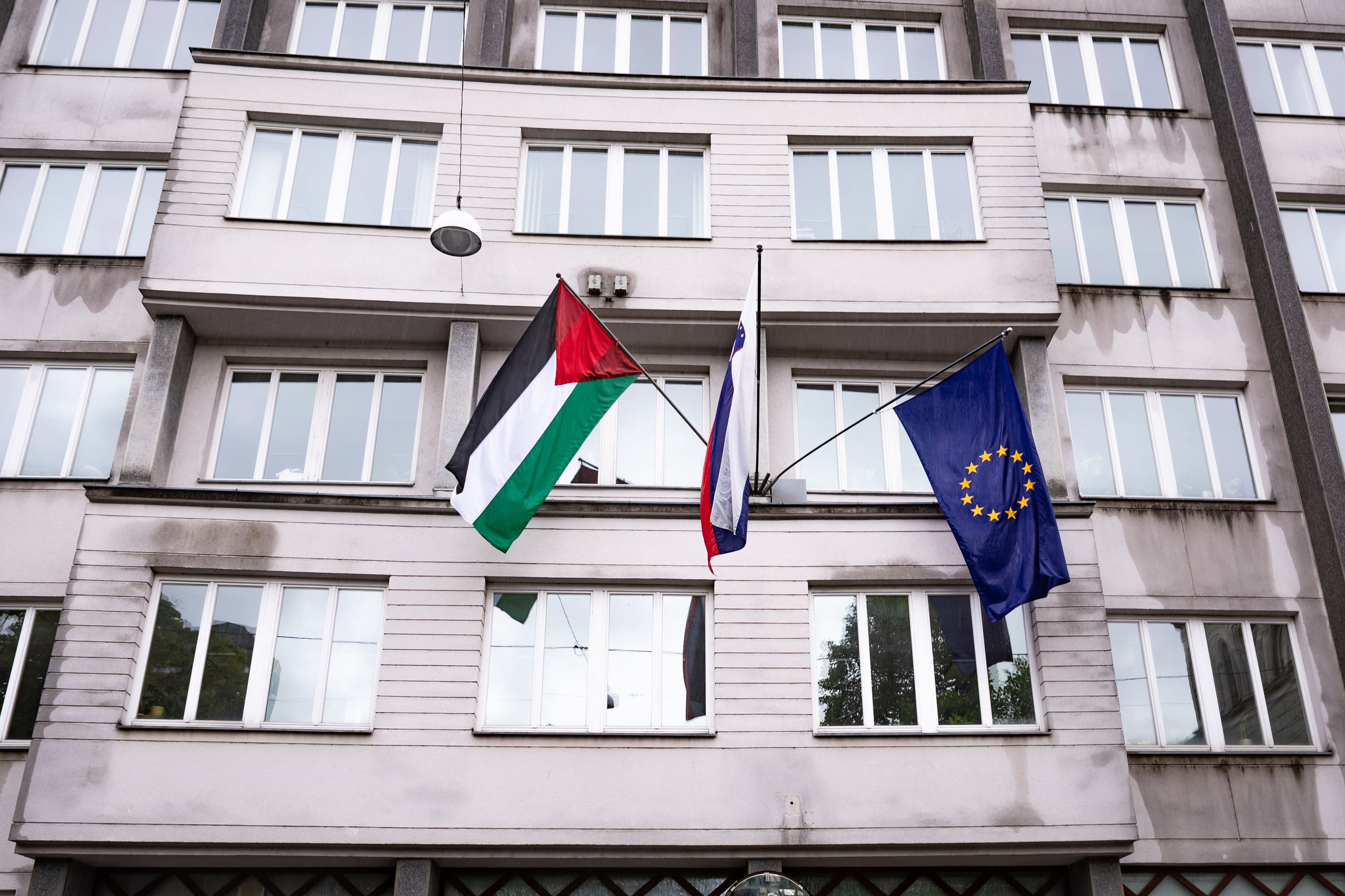 Slovenya Hukumet Binasi Filistin Bayragi 31052024 Aa (1)