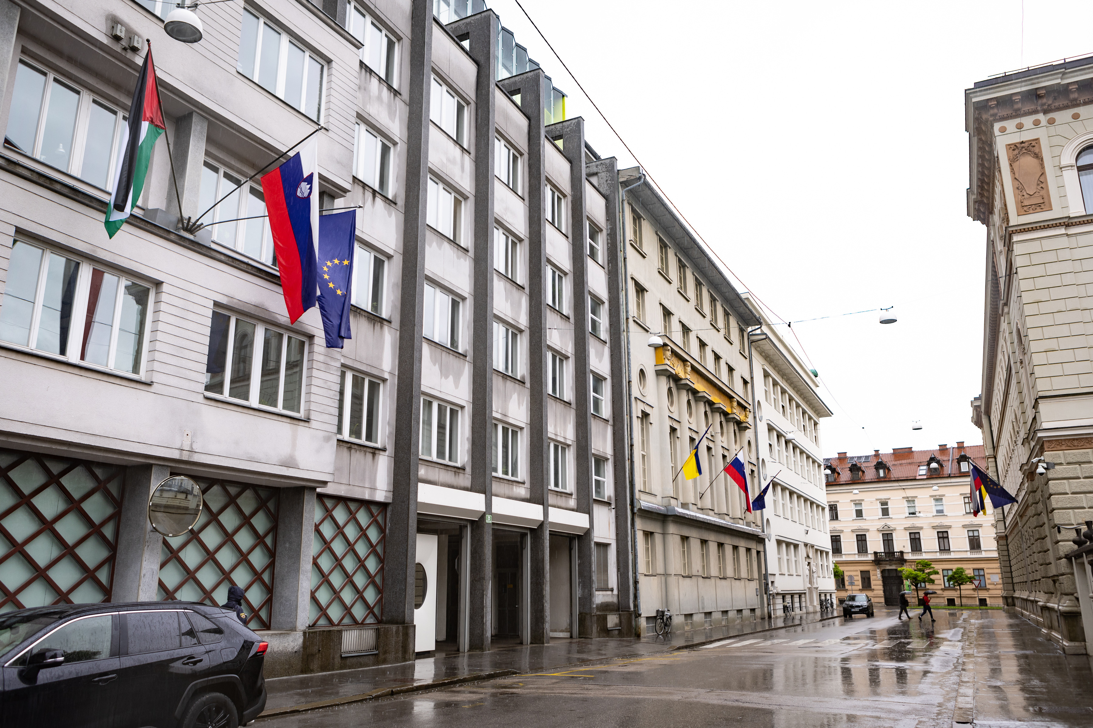 Slovenya Hukumet Binasi Filistin Bayragi 31052024 Aa (4)