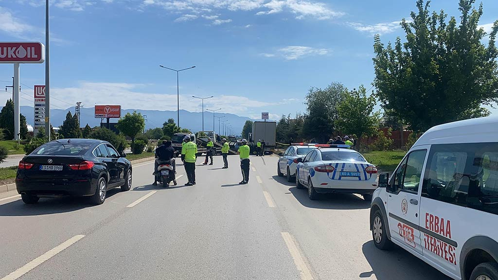 Tokat Tir Otomobil Kaza 15052024 Iha6