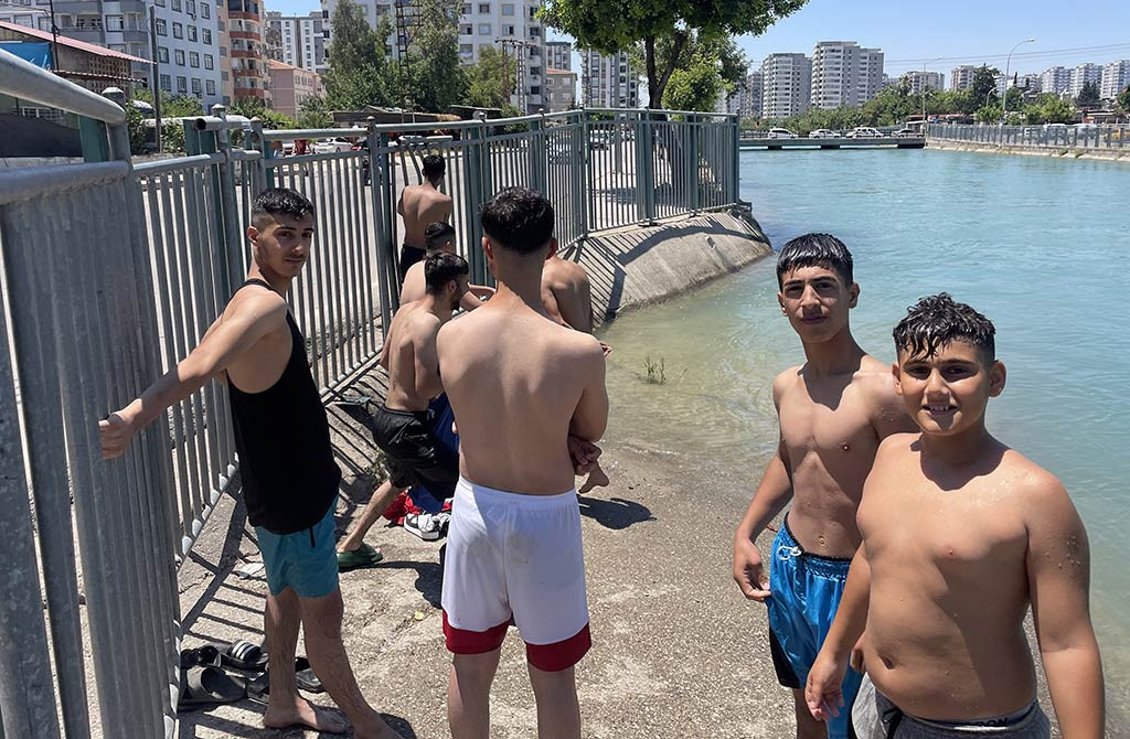 Adana 44 Derece Sicak 02062024 Iha (4)