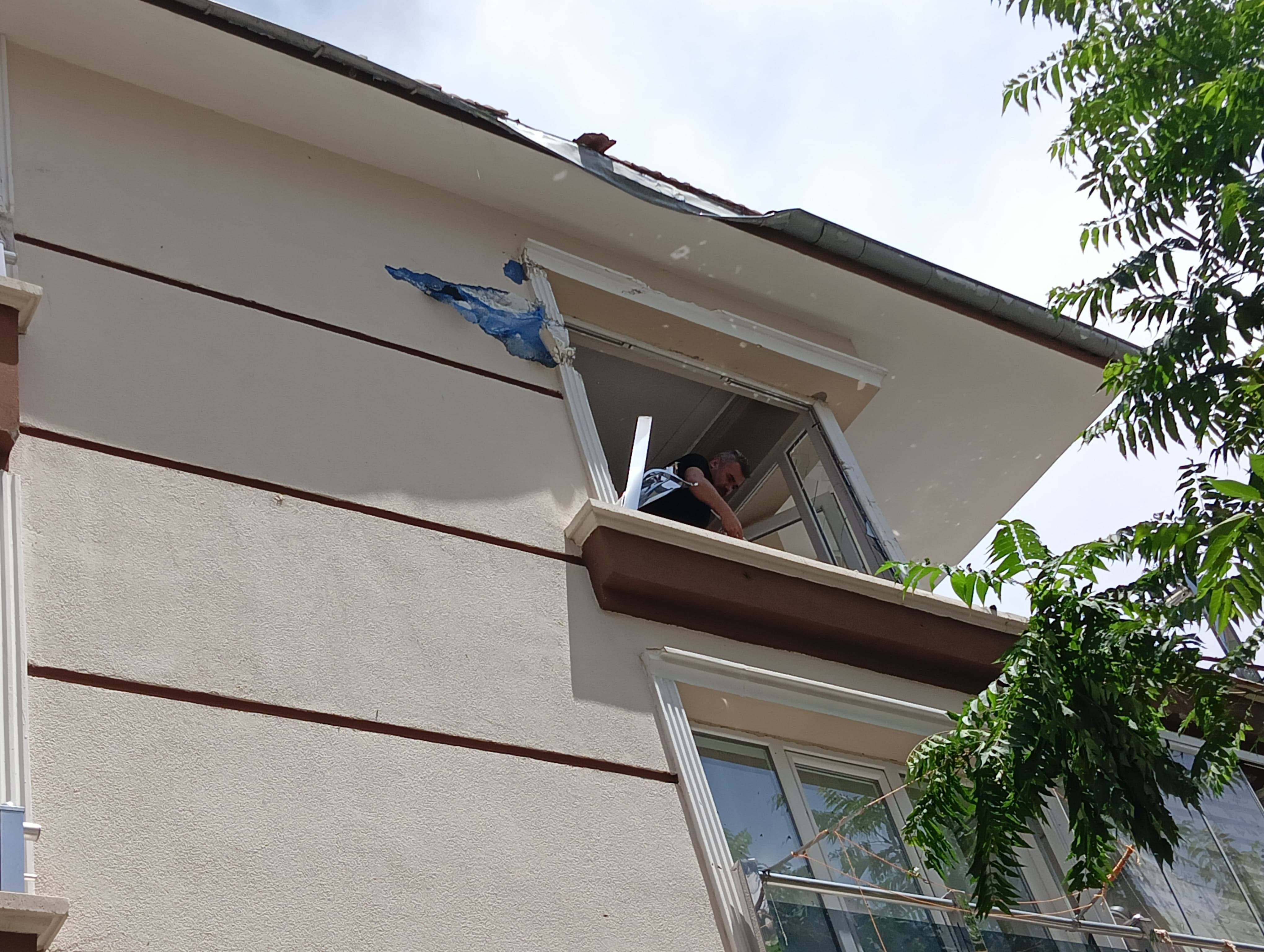 Ankara Sincan Firtina Cati Ucurdu 07062024 Iha (3)