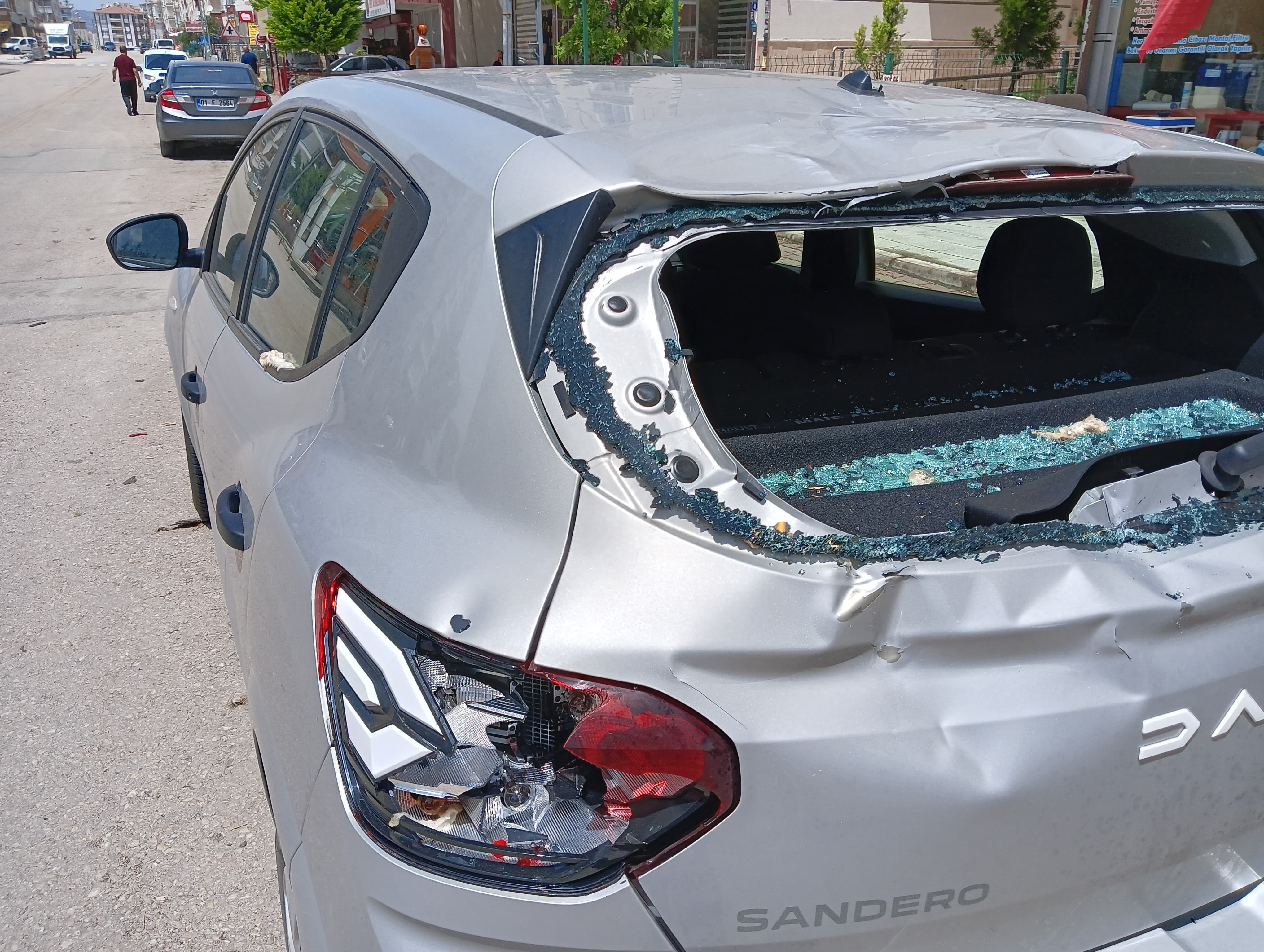 Ankara Sincan Firtina Cati Ucurdu 07062024 Iha (5)