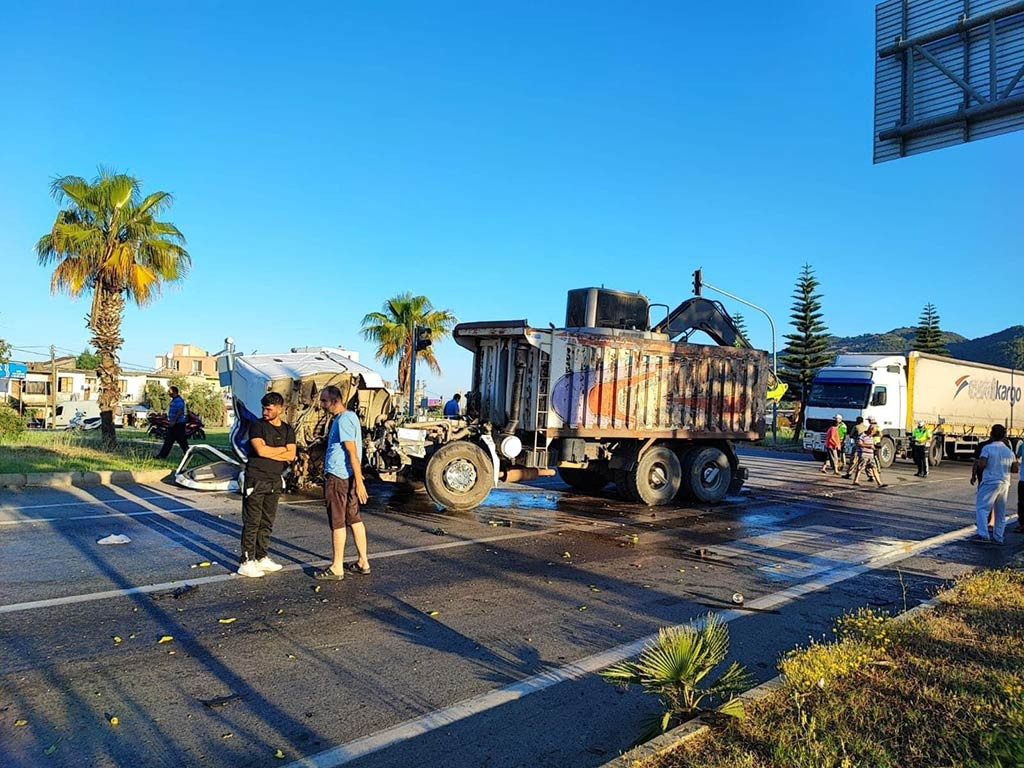 Antalya Tir Kamyon Kaza 10062024 Iha (6)