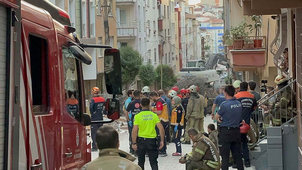 Bahcelievler 4 Katli Bina Coktu 27062024 Aa (1)