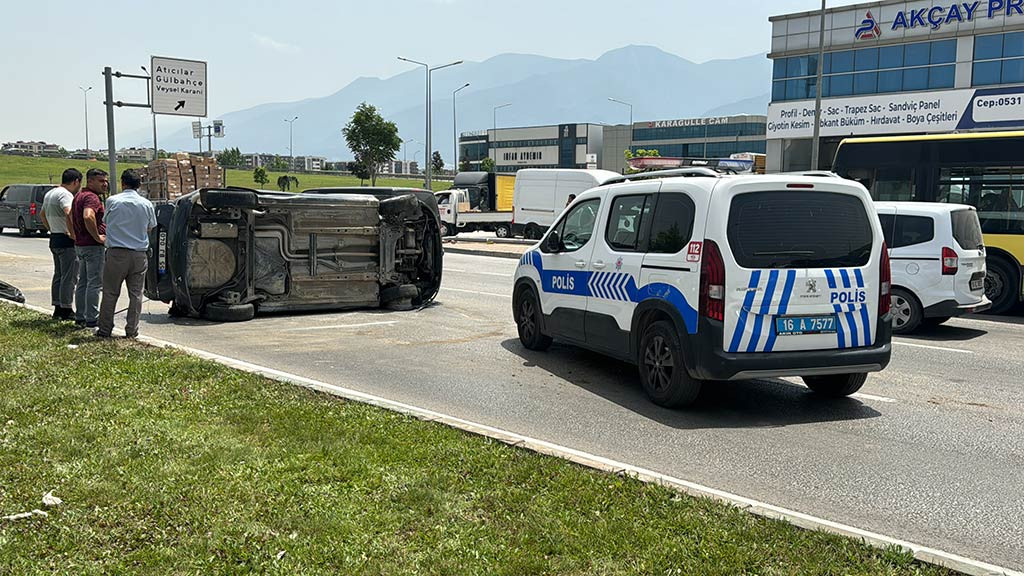 Bursa Otomobil Karsi Seride Gecip Takla Atti 11062024 Aa (1)