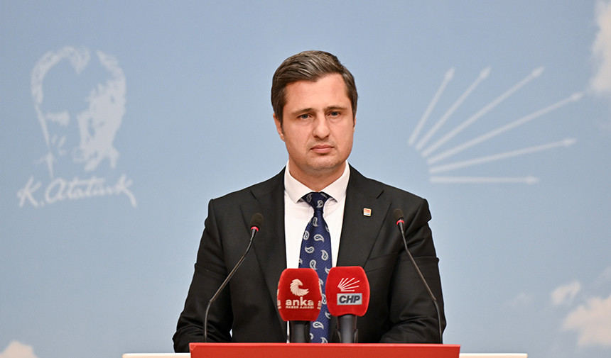 Deniz Yucel2 120624