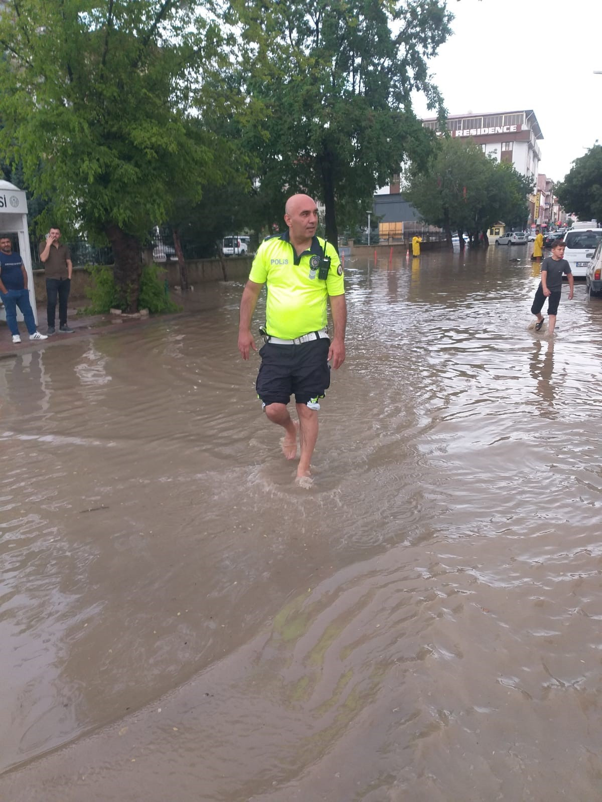 Fedakar Polis