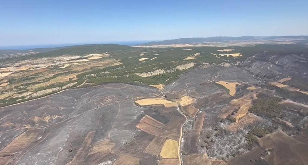 Ibrahim Yumakli Canakkale Orman Yangini Helikopter Inceleme 19062024 Iha (2)