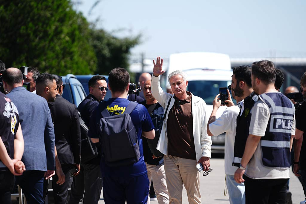 Jose Mourinho Istanbulda 02062024 Aa (12)