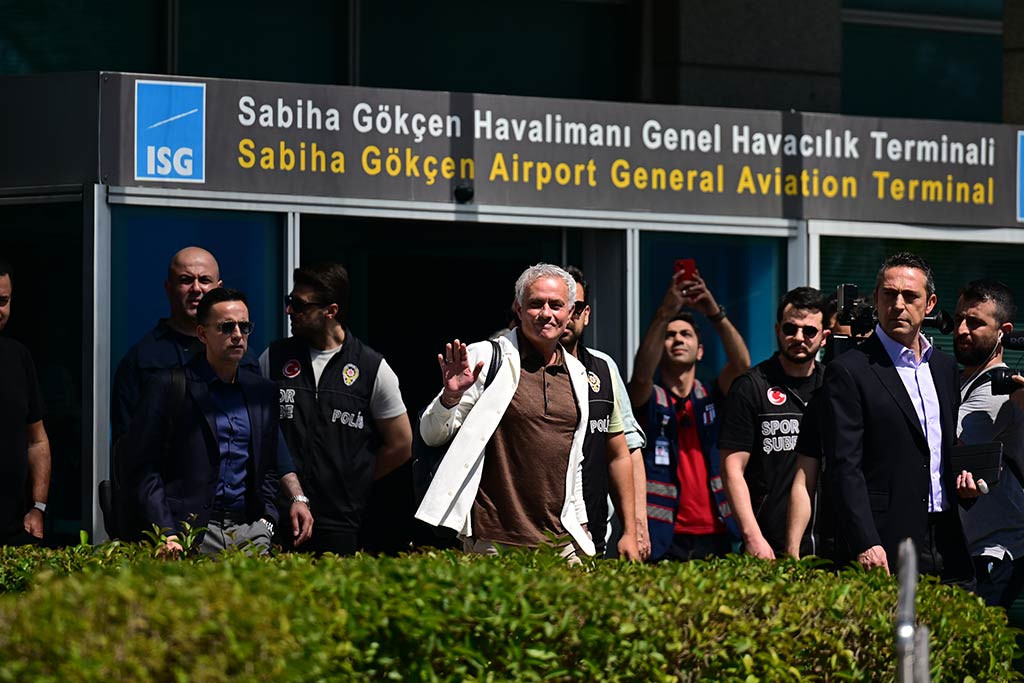 Jose Mourinho Istanbulda 02062024 Aa (6)
