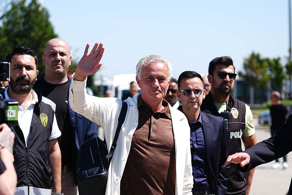 Jose Mourinho Istanbulda 02062024 Aa (9)