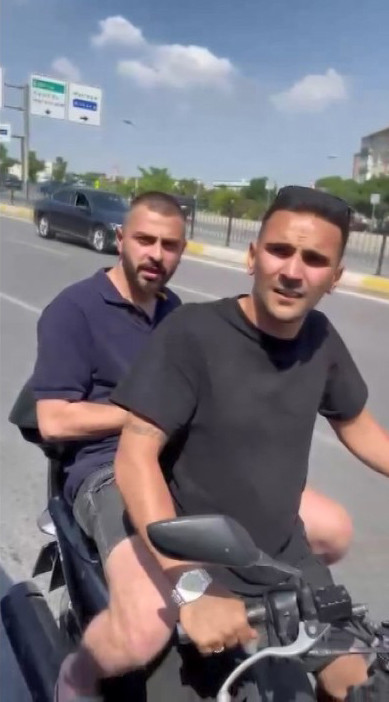 Kadikoy Ambulans Kontrol Motosikletli 11062024 Dha1