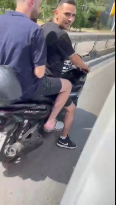Kadikoy Ambulans Kontrol Motosikletli 11062024 Dha4