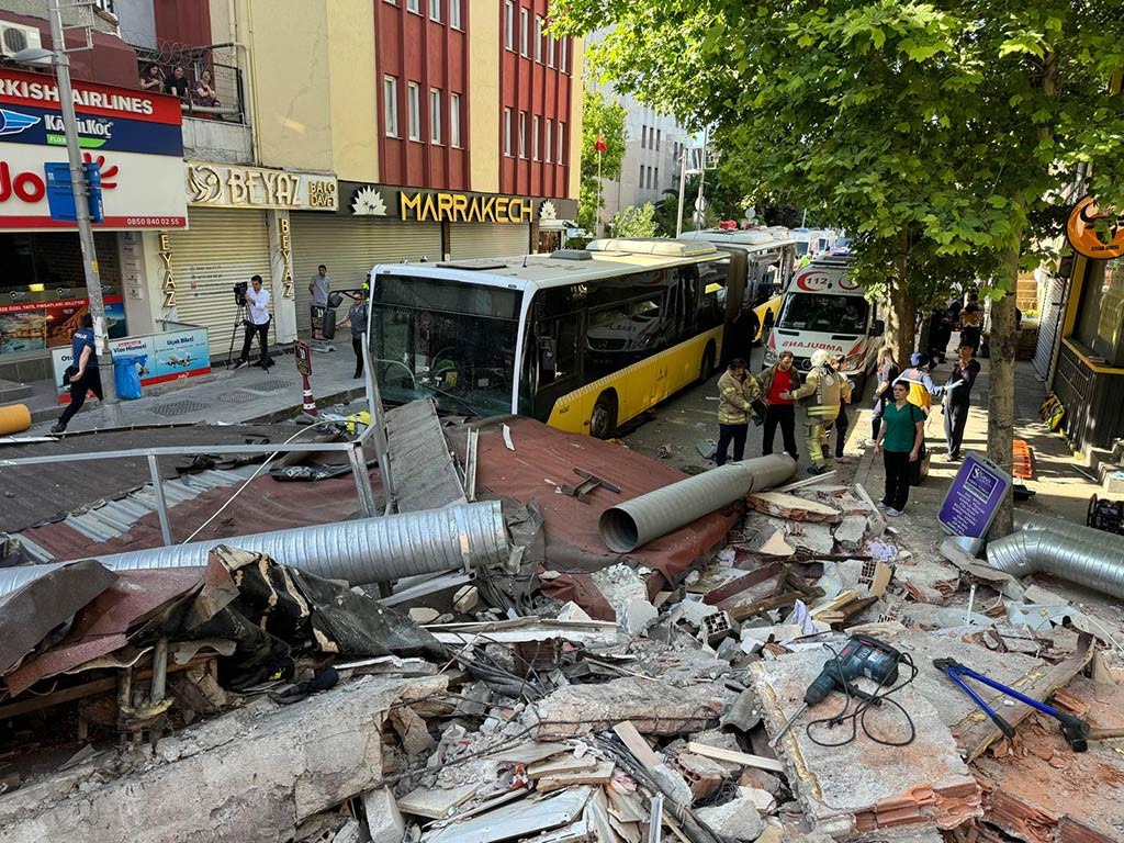 Kucukcekmece Bina Coktu 02062024 Aa (5)
