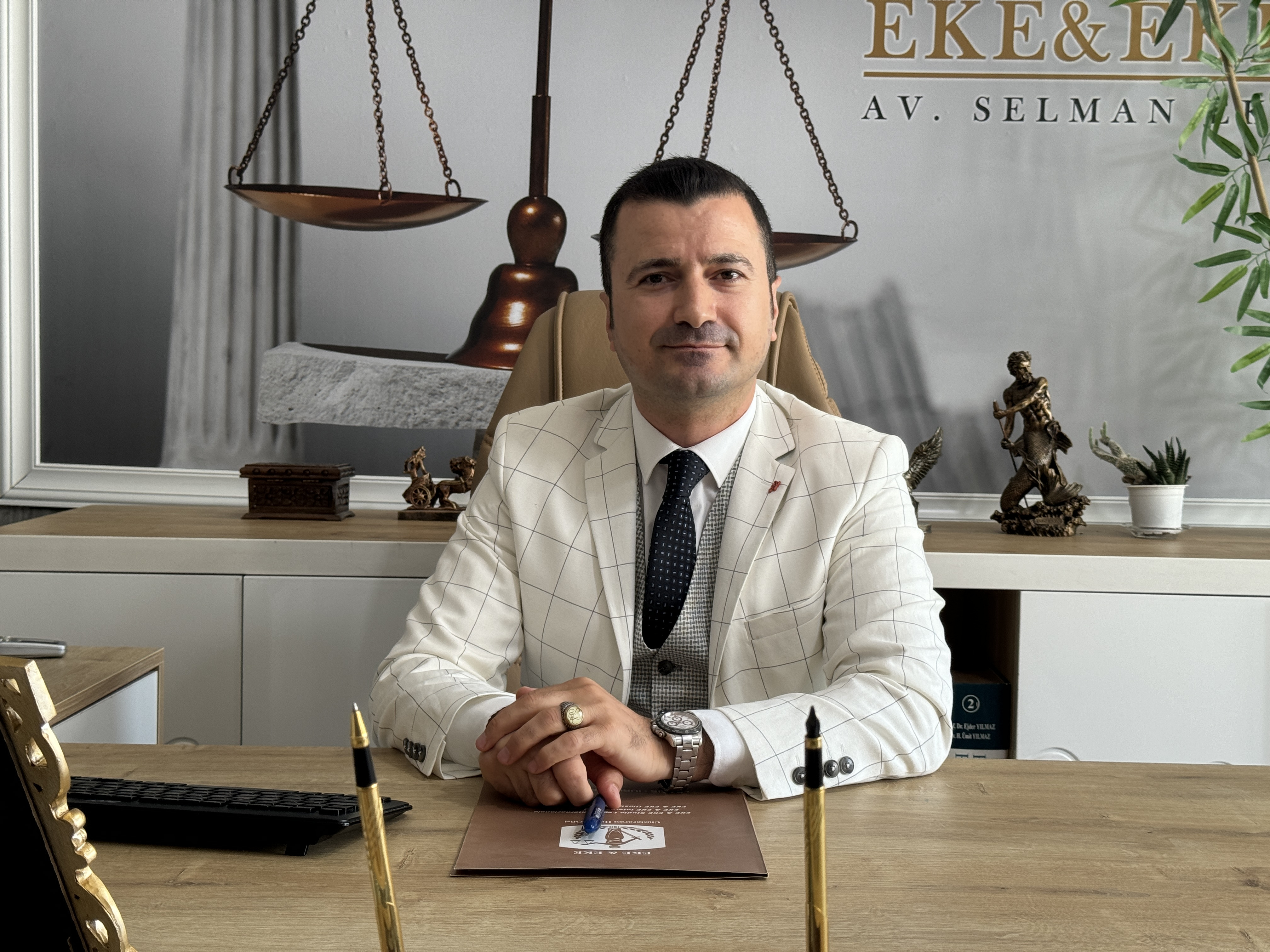 Selman Eke Sokak Kopekleri Izmir 04062024 Aa2
