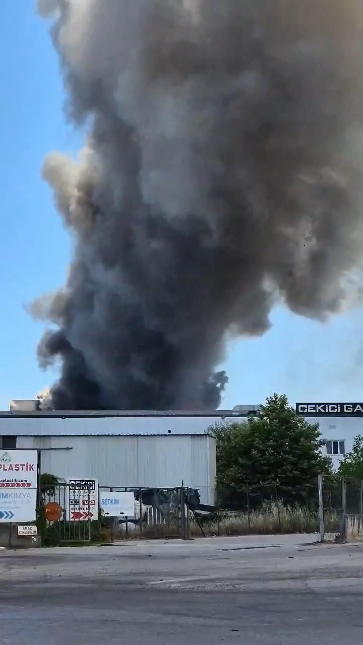 Tuzla Fabrika Yangin 18062024 Dha1