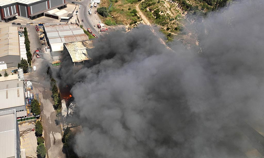 Tuzla Fabrika Yangini Ormana Sicradi 180620024 Aa (5)