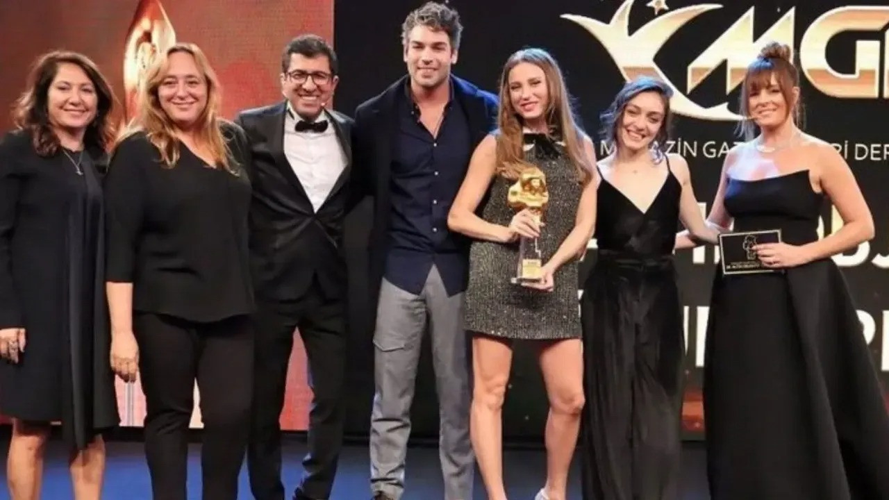Ayse Barim C